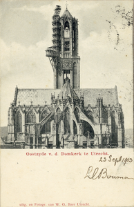 3005 Gezicht op de Domkerk en -toren te Utrecht uit het oosten.